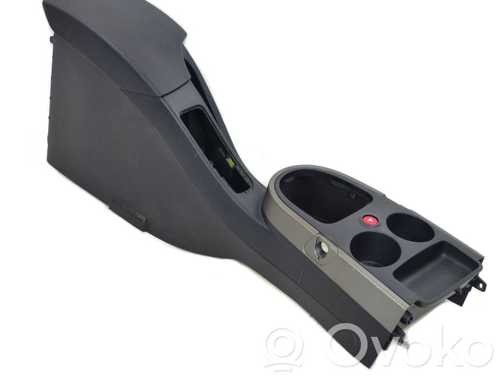 Центральная консоль   5P0863243F1UQ