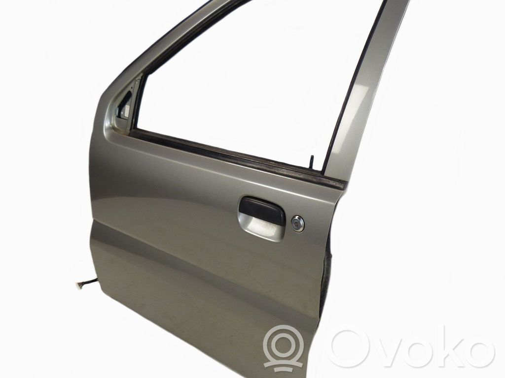 Puerta delantera   6800286G00000