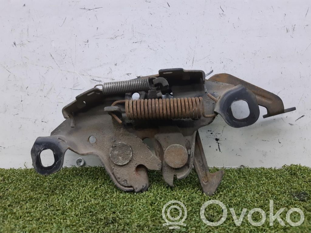 Nissan Micra Fissaggio gancio/anello 