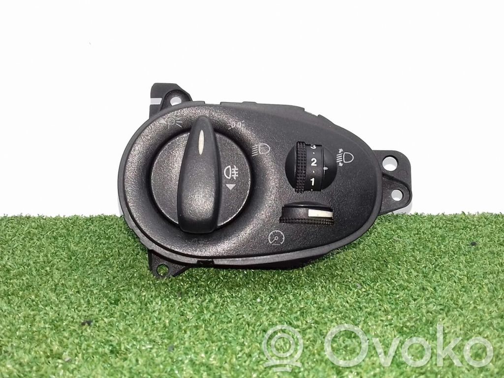 Light switch   98AG13A024BH