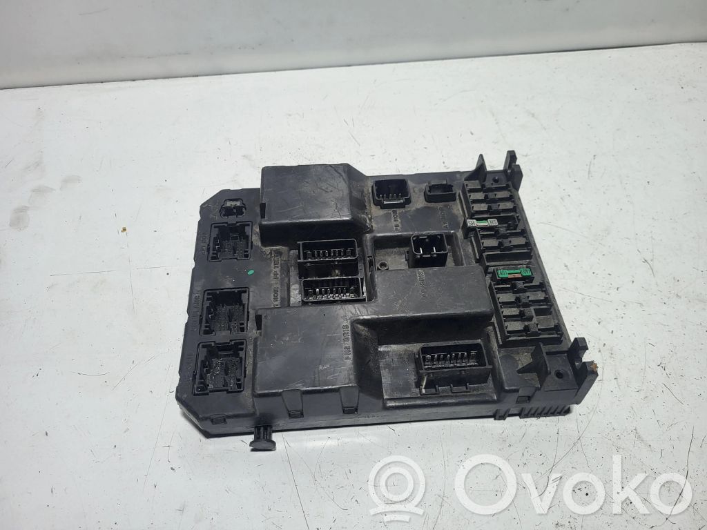 Peugeot 307 Módulo de fusible 