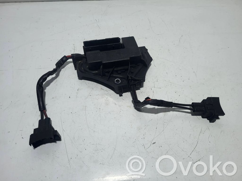 Opel Vectra C Aušinimo ventiliatoriaus rėlė 