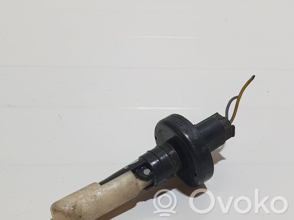 Mercedes-Benz C W203 Sensor de nivel del líquido limpiaparabrisas 