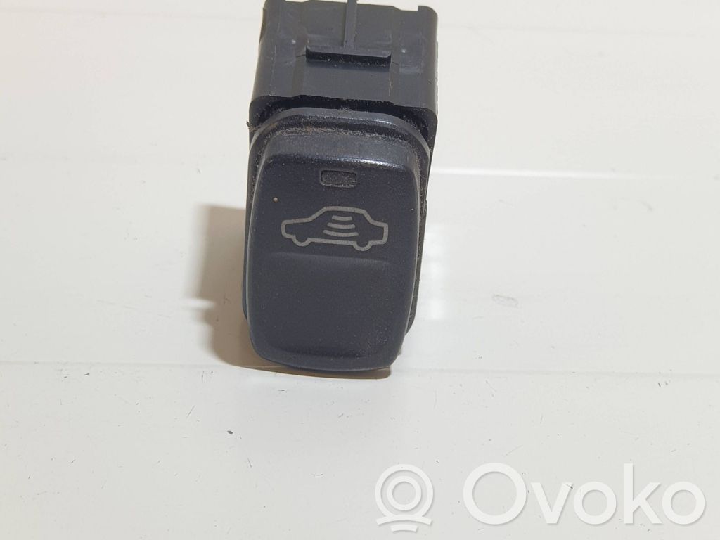 Inne części wnętrza samochodu   8691517,MB273100340,03W27E,7923