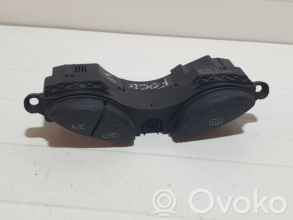 Ford Focus Comutator încălzire parbriz/lunetă 