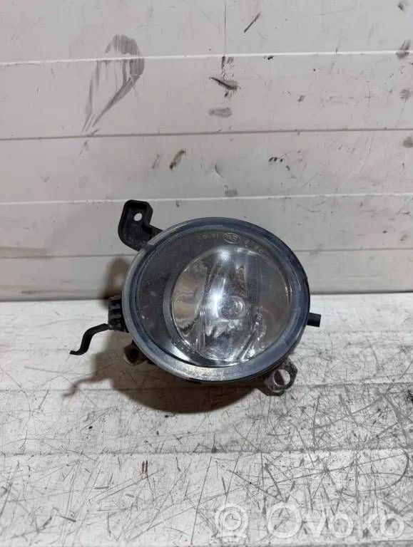 Luz de niebla delantera   8Z0941700