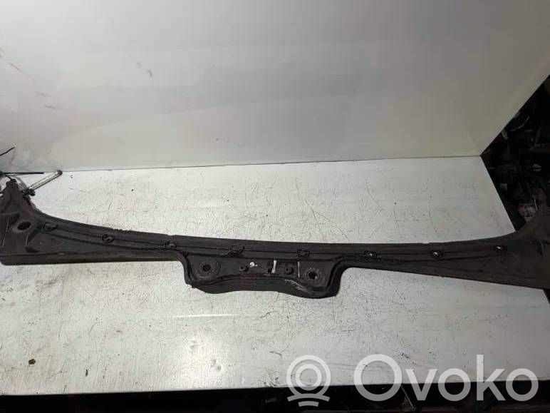 BMW 5 E60 E61 Rivestimento del tergicristallo 