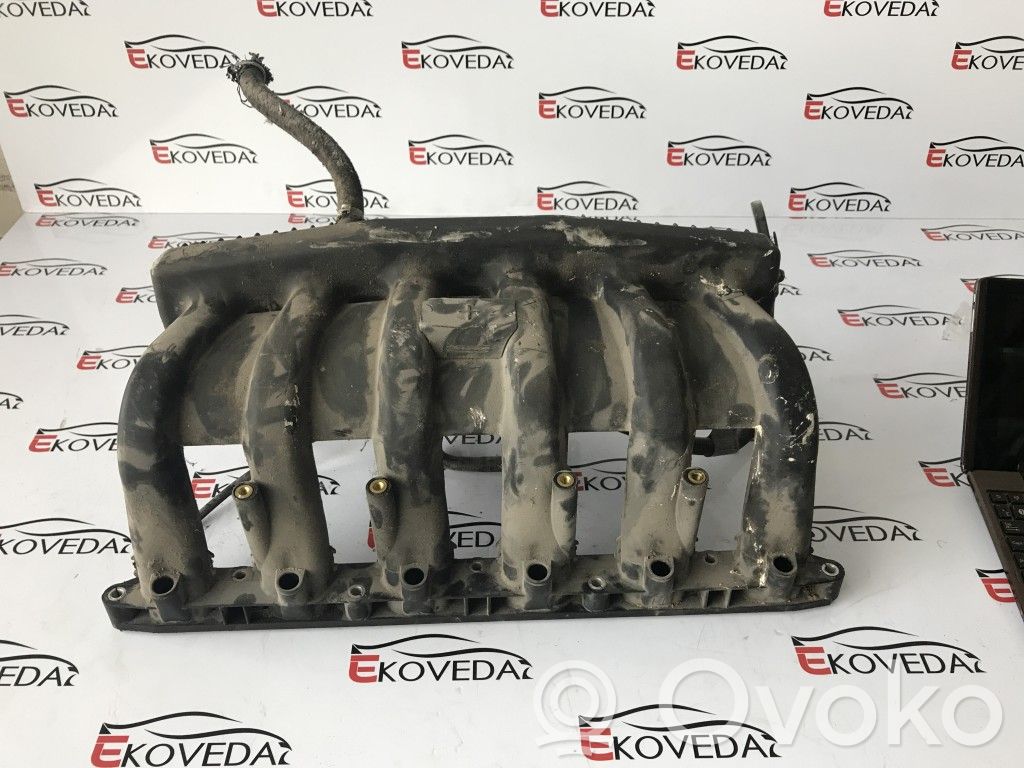 Intake manifold   1427618
