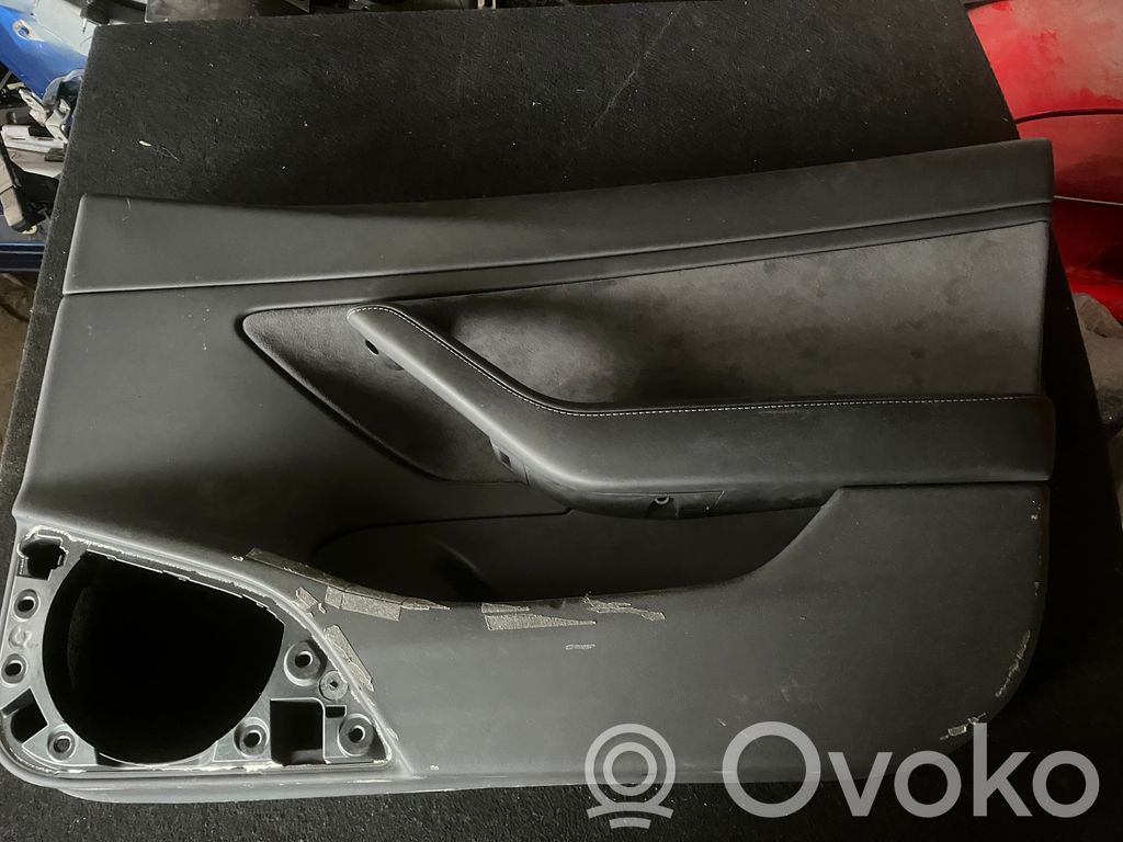Tesla Model 3 Boczki / Poszycie drzwi przednich 