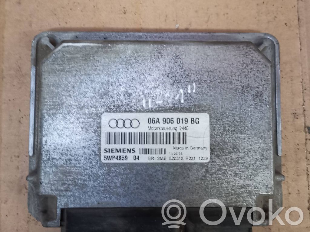 Volkswagen Polo Engine control unit/module 