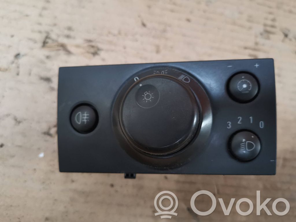 Opel Vectra C Light switch 