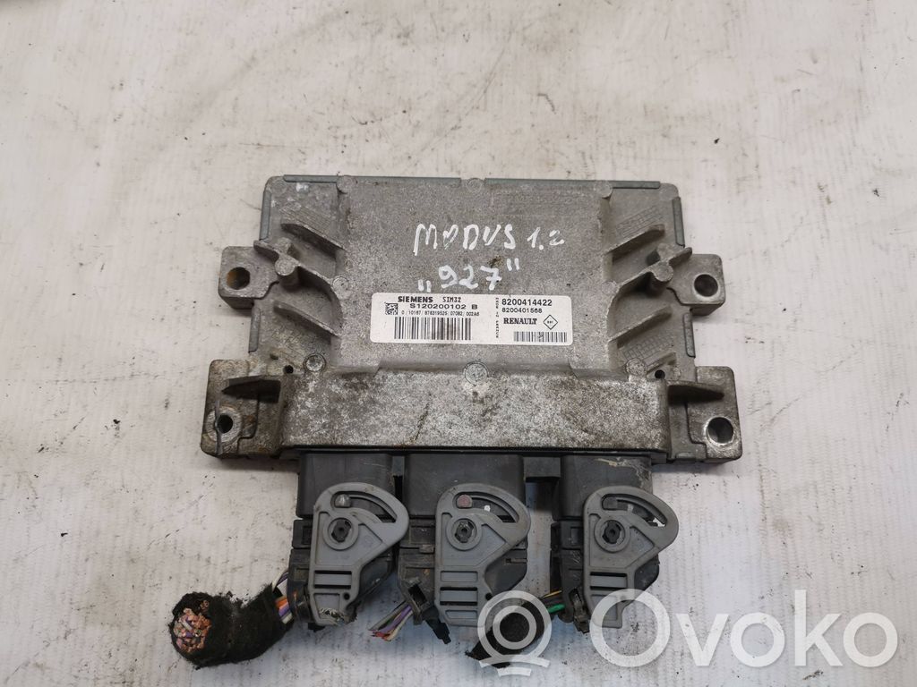 Unidad de control/módulo del motor   8200414422,S120200102B,8200401568