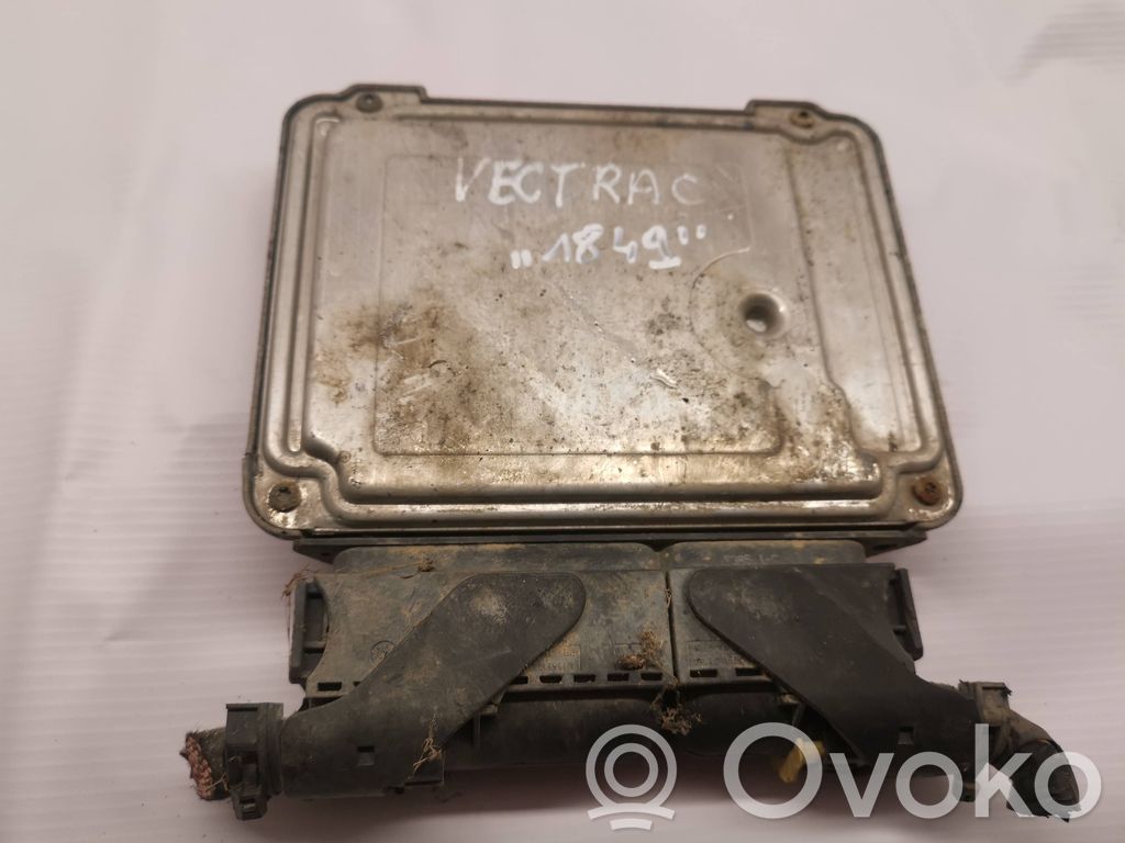 Opel Vectra C Engine control unit/module 