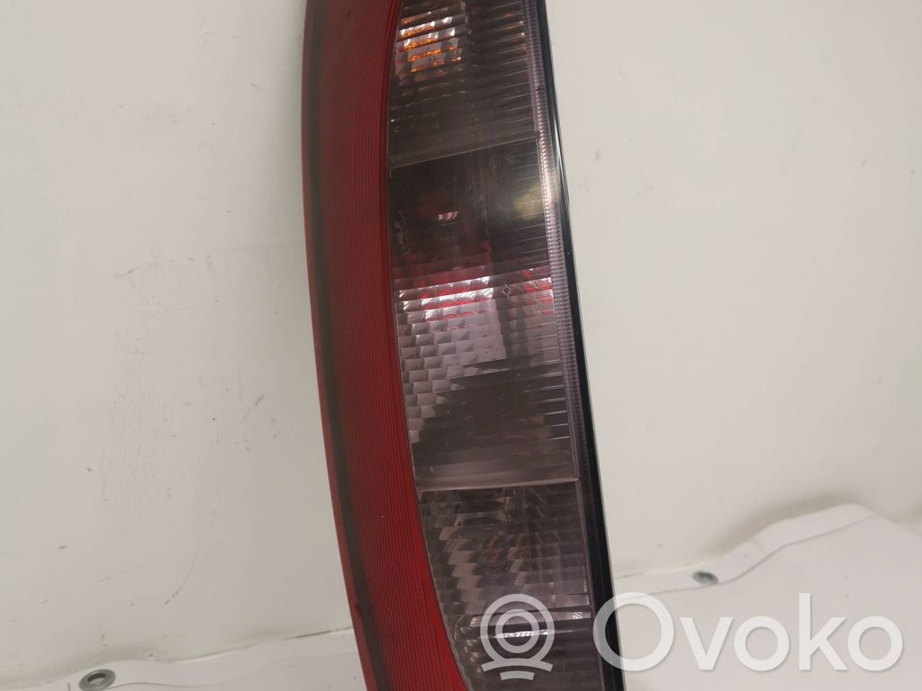 Opel Corsa C Задний фонарь в кузове 