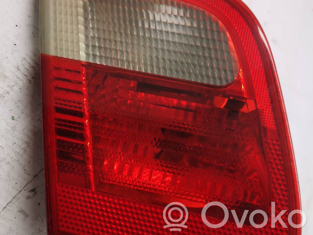 BMW 3 E46 Tailgate rear/tail lights 
