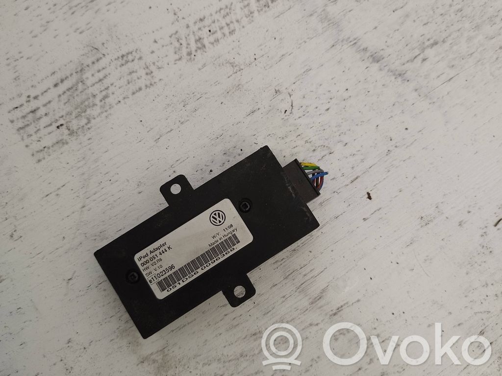 Volkswagen PASSAT B6 iPod-pistoke 