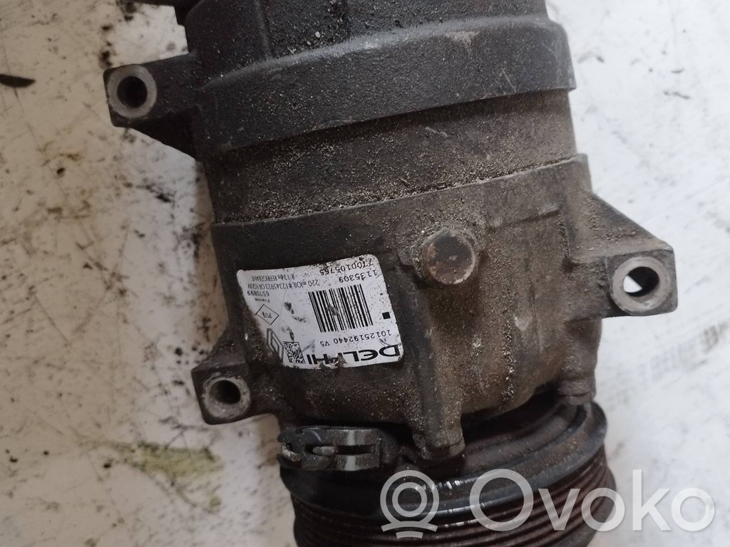 Renault Scenic I Air conditioning (A/C) compressor (pump) 