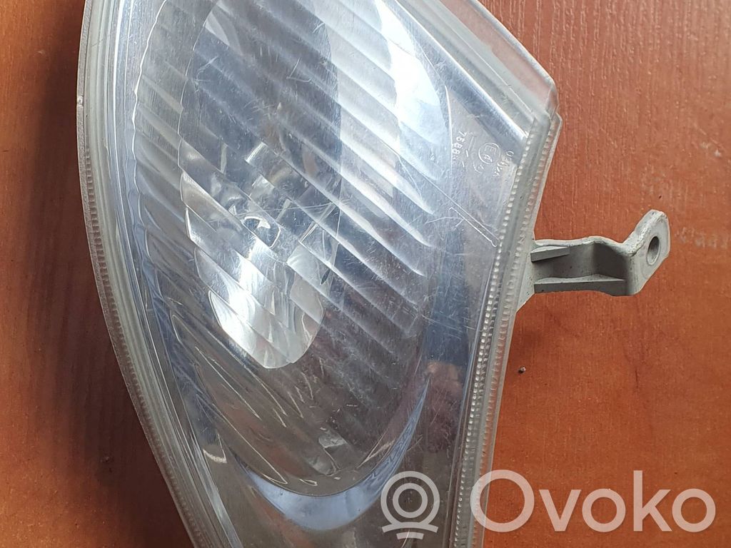 Mazda Premacy Front indicator light 