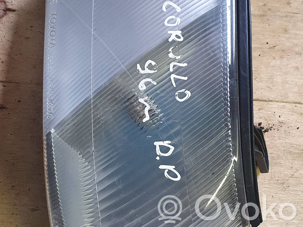 Toyota Corolla E100 Front indicator light 