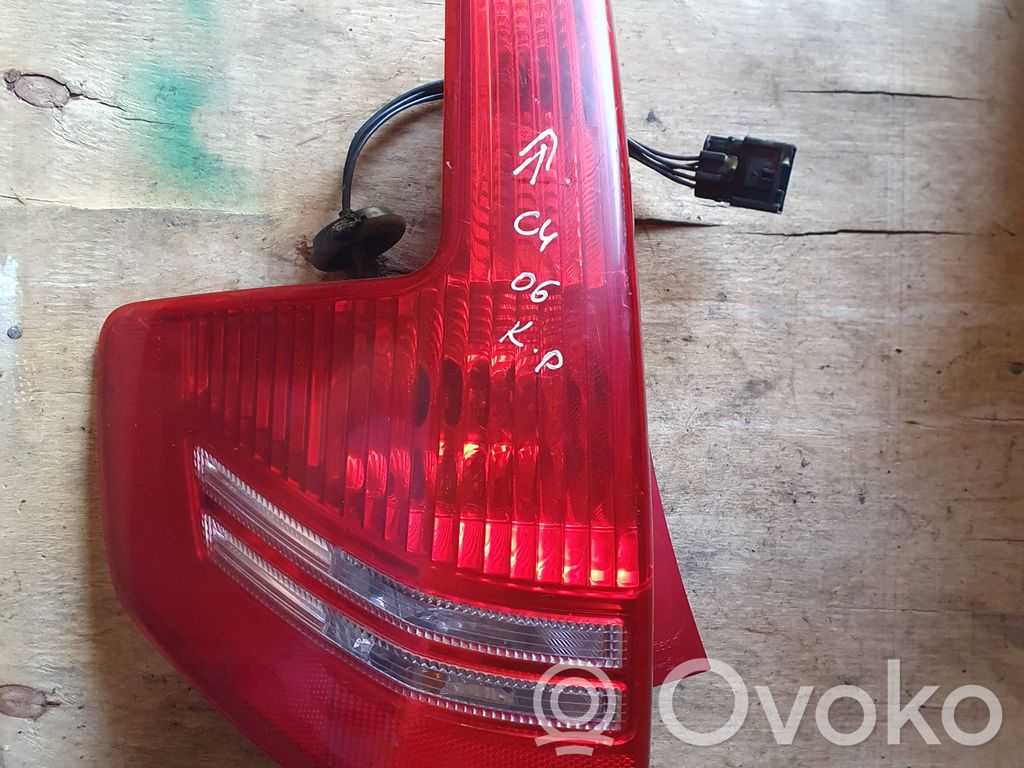 Citroen C4 I Aizmugurējais lukturis virsbūvē 