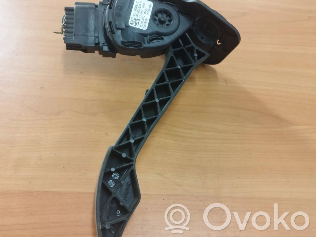 Gaspedal   6C119F836CC,6PV00923810,16082010