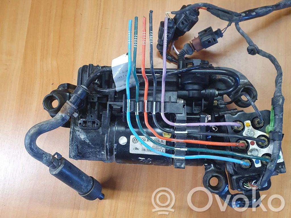 Volkswagen Phaeton Air suspension compressor/pump 