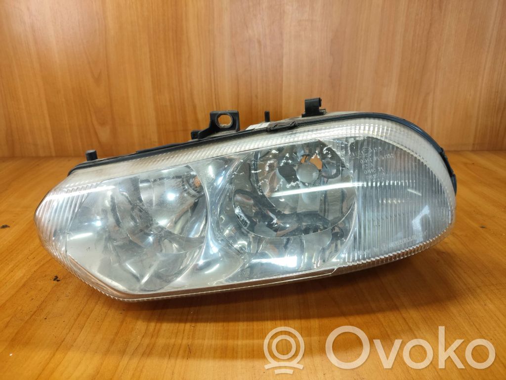 Alfa Romeo 156 Lampa przednia 