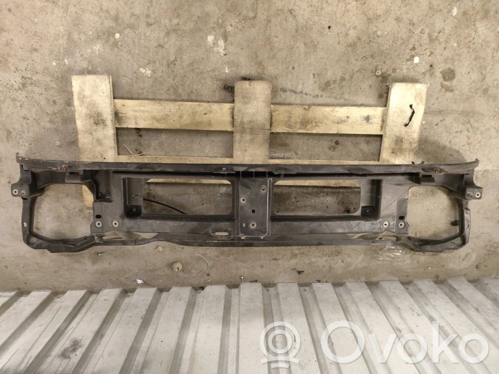 Opel Vivaro Radiatorių panelė 