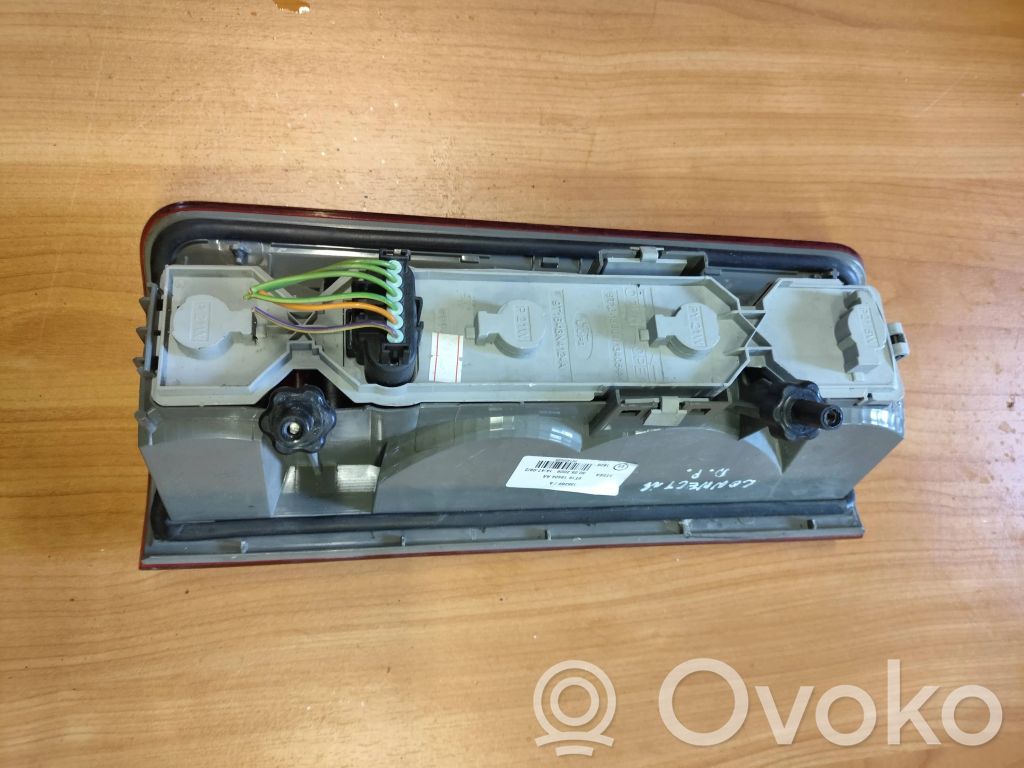 Ford Transit -  Tourneo Connect Aizmugurējais lukturis virsbūvē 