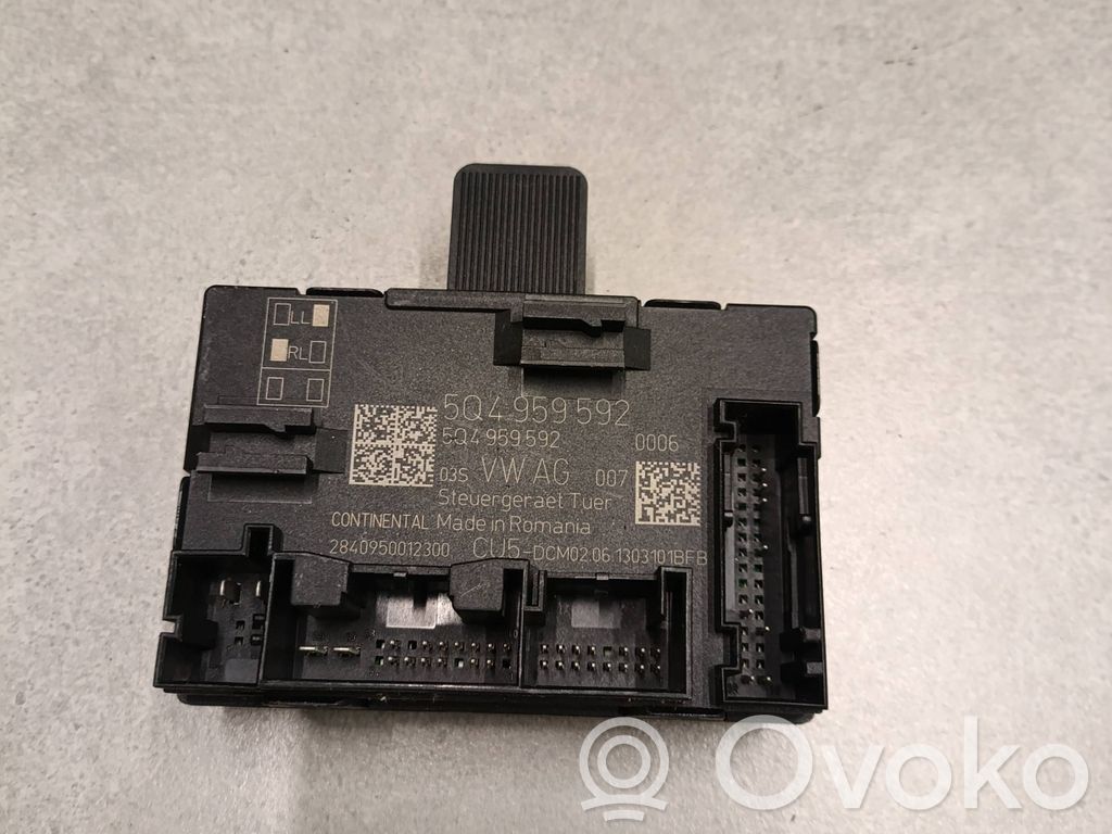 Volkswagen Golf VII Door control unit/module 