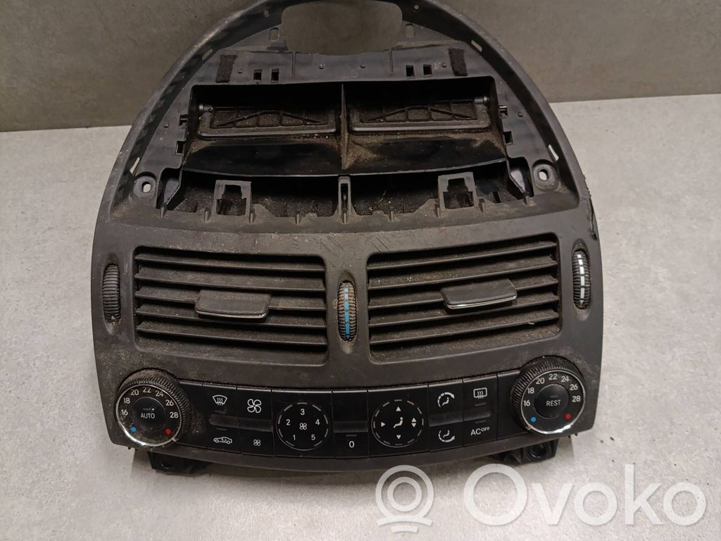 Mercedes-Benz C W203 Climate control unit 