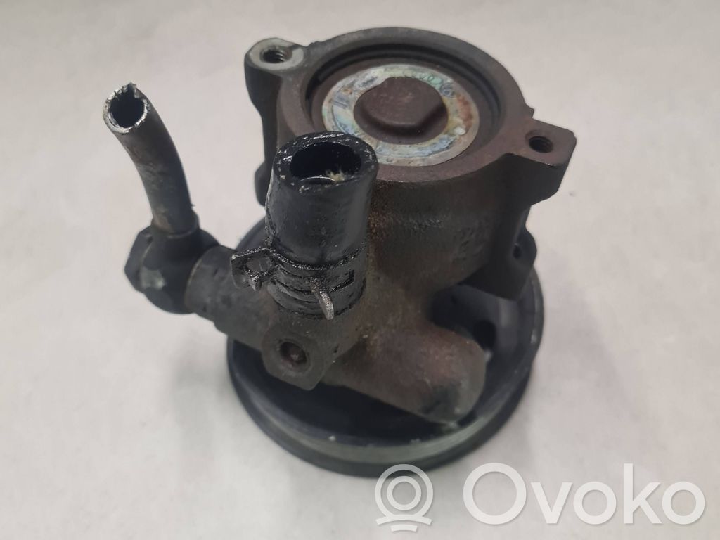 Opel Vectra B Ohjaustehostimen pumppu 