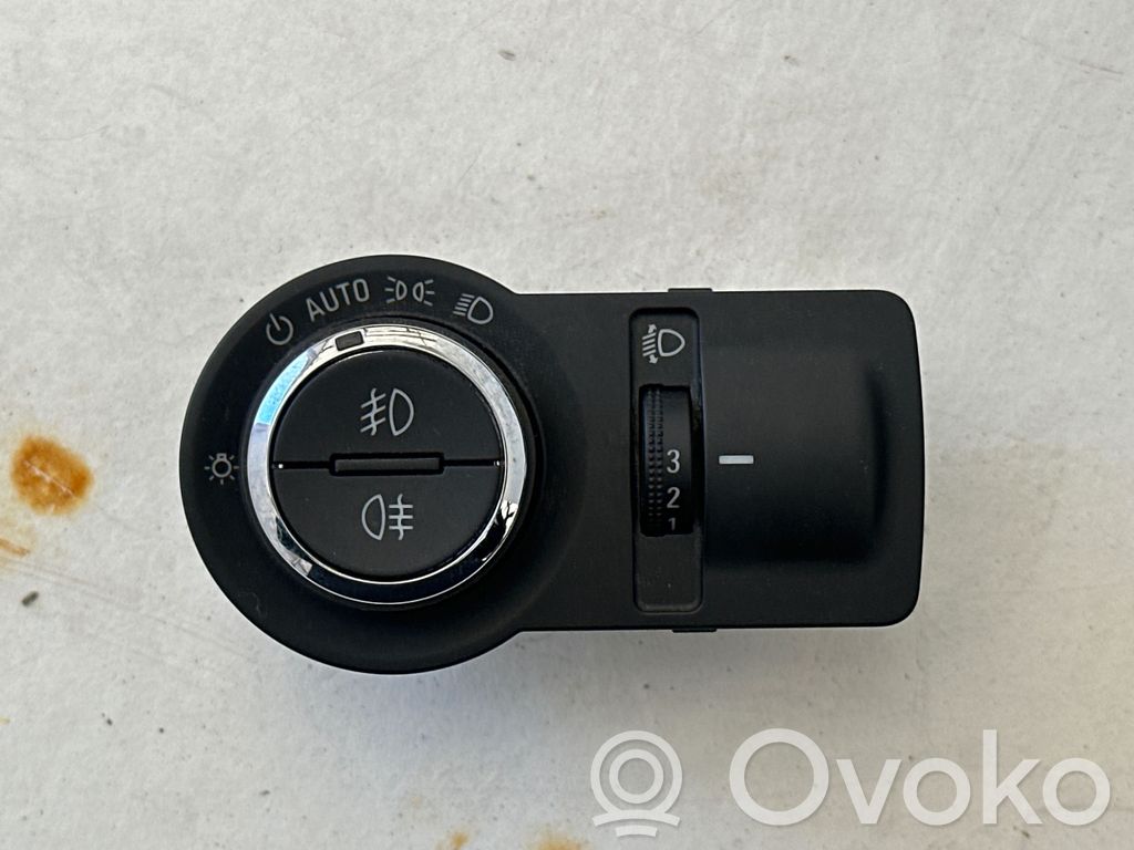 Chevrolet Aveo Przełącznik świateł 