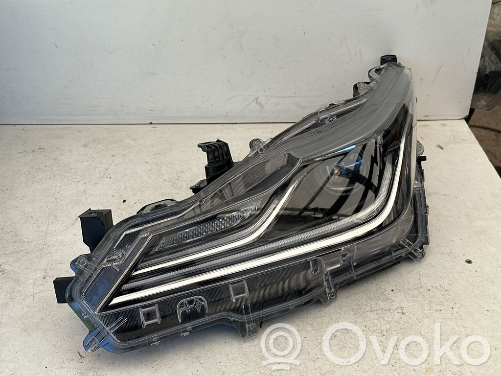 Toyota Corolla E90 Phare frontale 