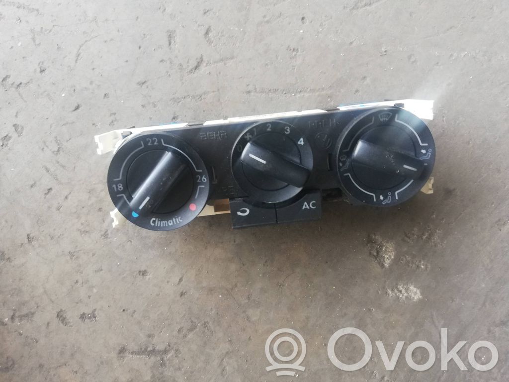 Volkswagen Polo IV 9N3 Panel klimatyzacji 
