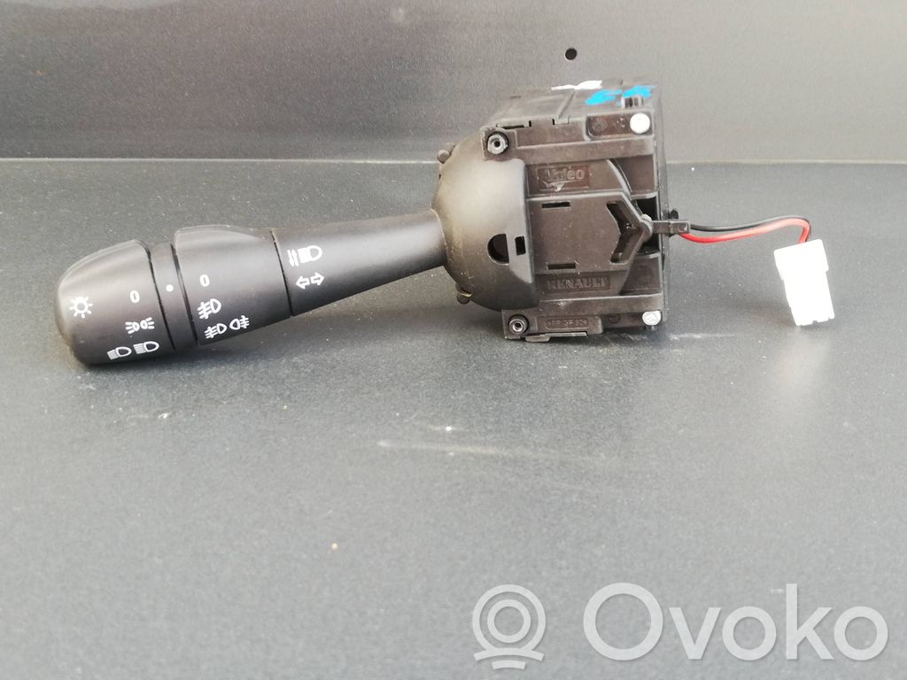 Dacia Logan II Indicator stalk 