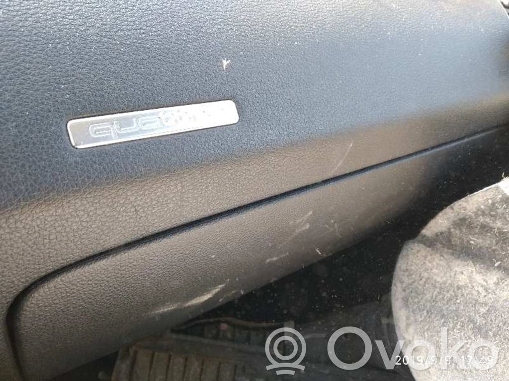 Guantera   4L1857035E