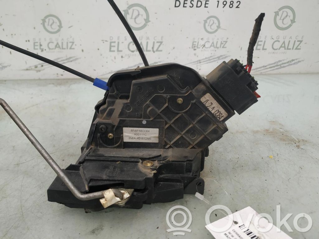 Mazda 5 Priekšpusē slēdzene 