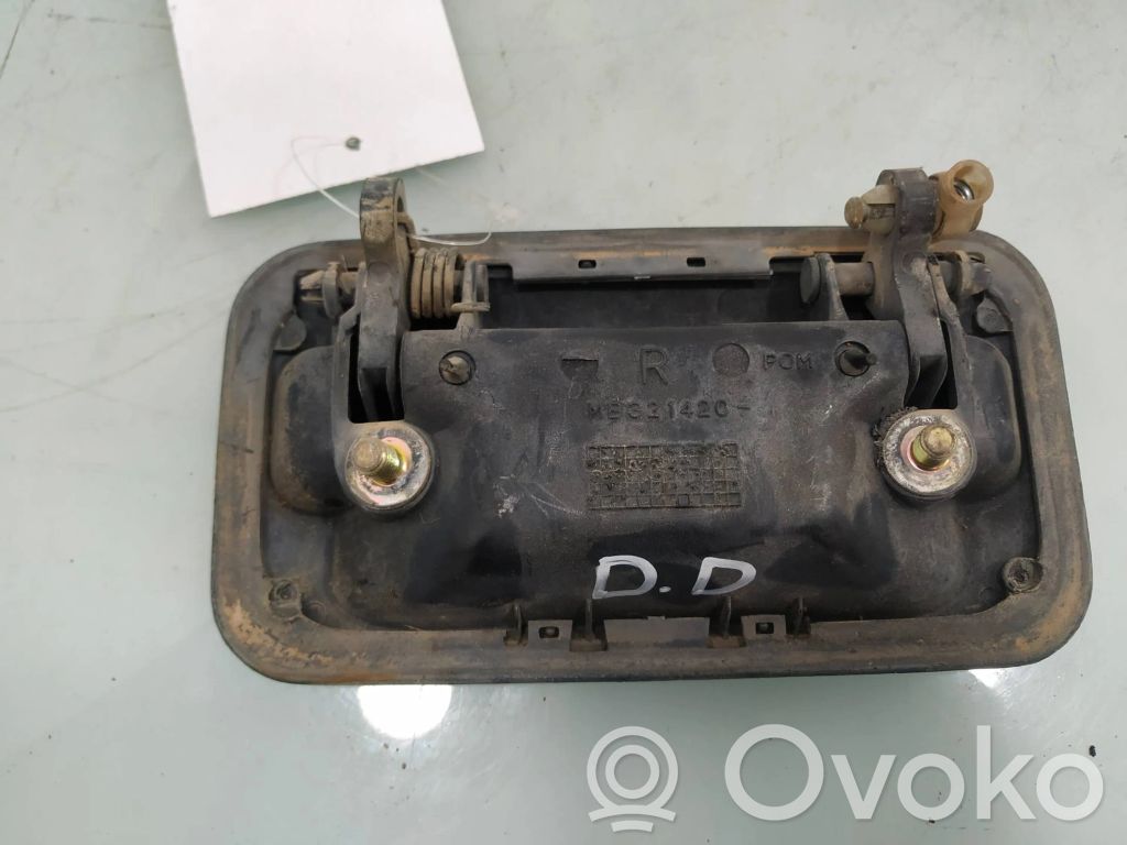 Mitsubishi L200 Manecilla externa puerta delantera 