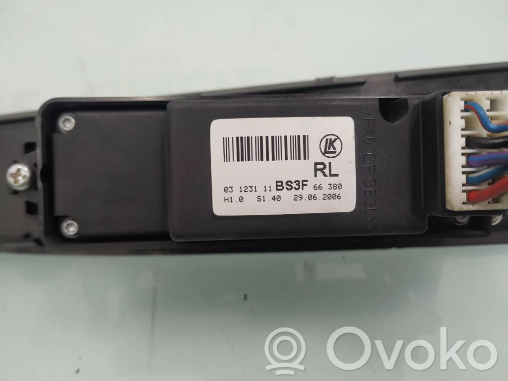 Mazda 3 I Electric window control switch 