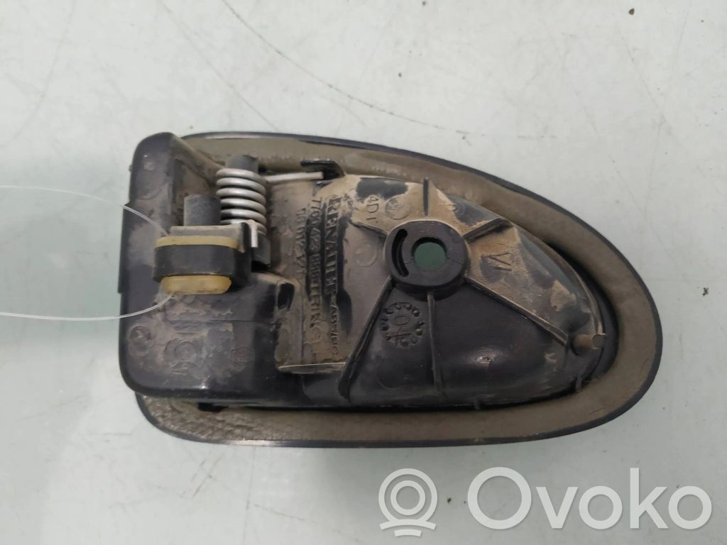 Renault Clio II Manecilla interna puerta delantera 