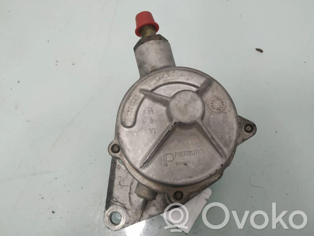 Peugeot 205 Vacuum pump 