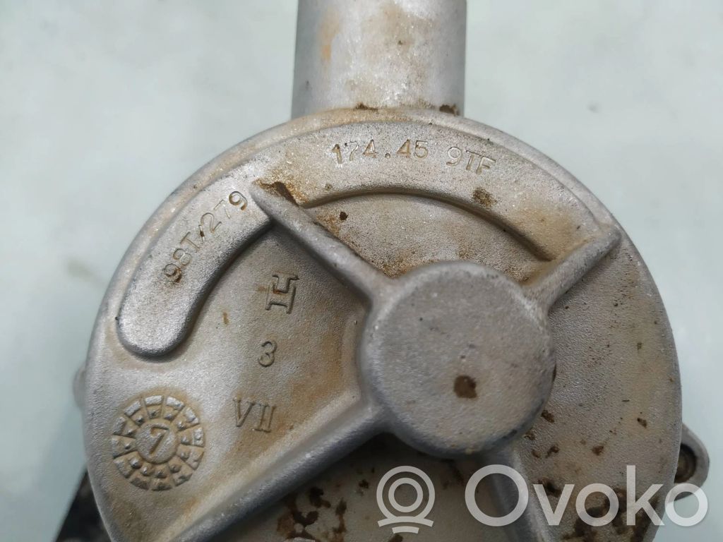Peugeot 205 Vacuum pump 