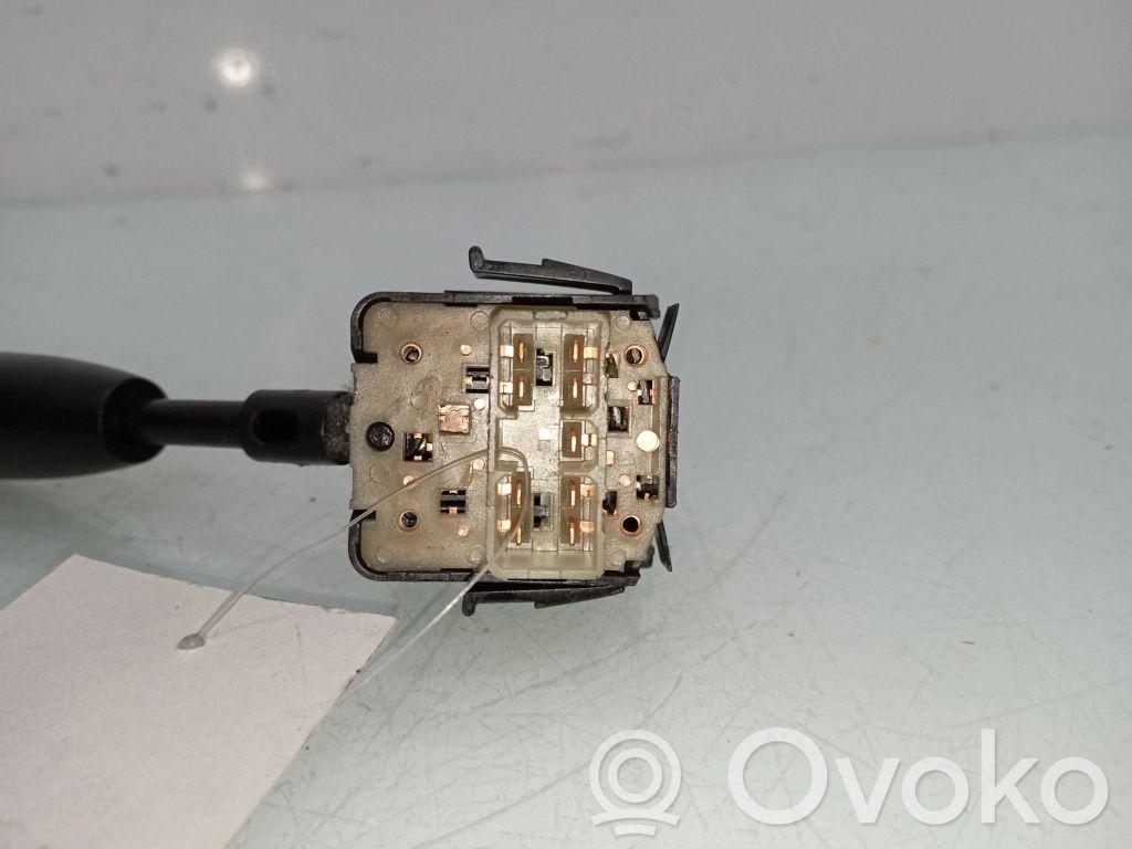 Chevrolet Kalos Palanca de control del limpiaparabrisas 