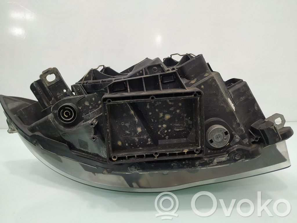 BMW 1 E81 E87 Phare frontale 