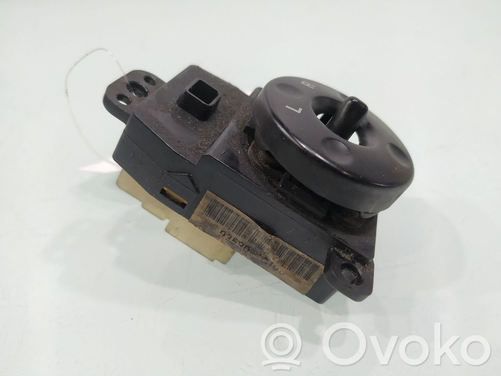 KIA Rio Wing mirror switch 