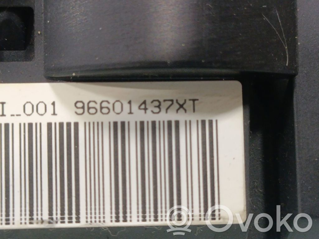 Light switch   96601437XT