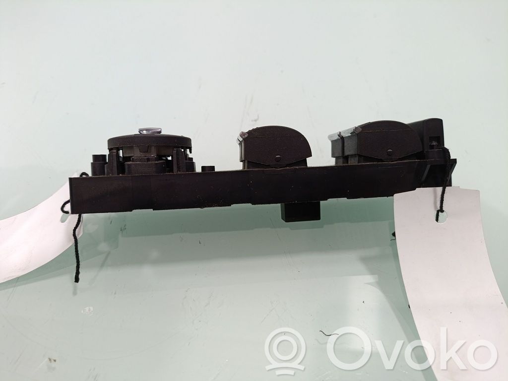 Interruptor del elevalunas eléctrico   9M5T14A132AA