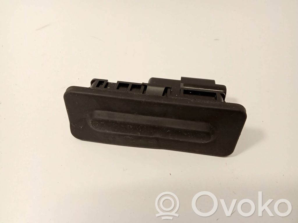 Peugeot 308 Tailgate/trunk/boot exterior handle 
