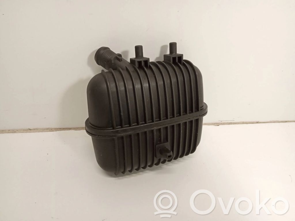 Audi A6 S6 C7 4G Vacuum air tank 